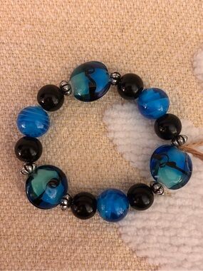 Blue Glass Bead Stretch Bracelet